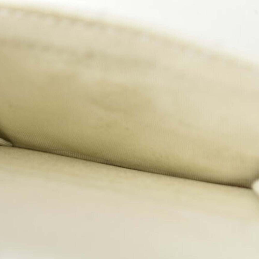 CHANEL Authentic White Caviar Leather Wallet - Picture 5 of 11